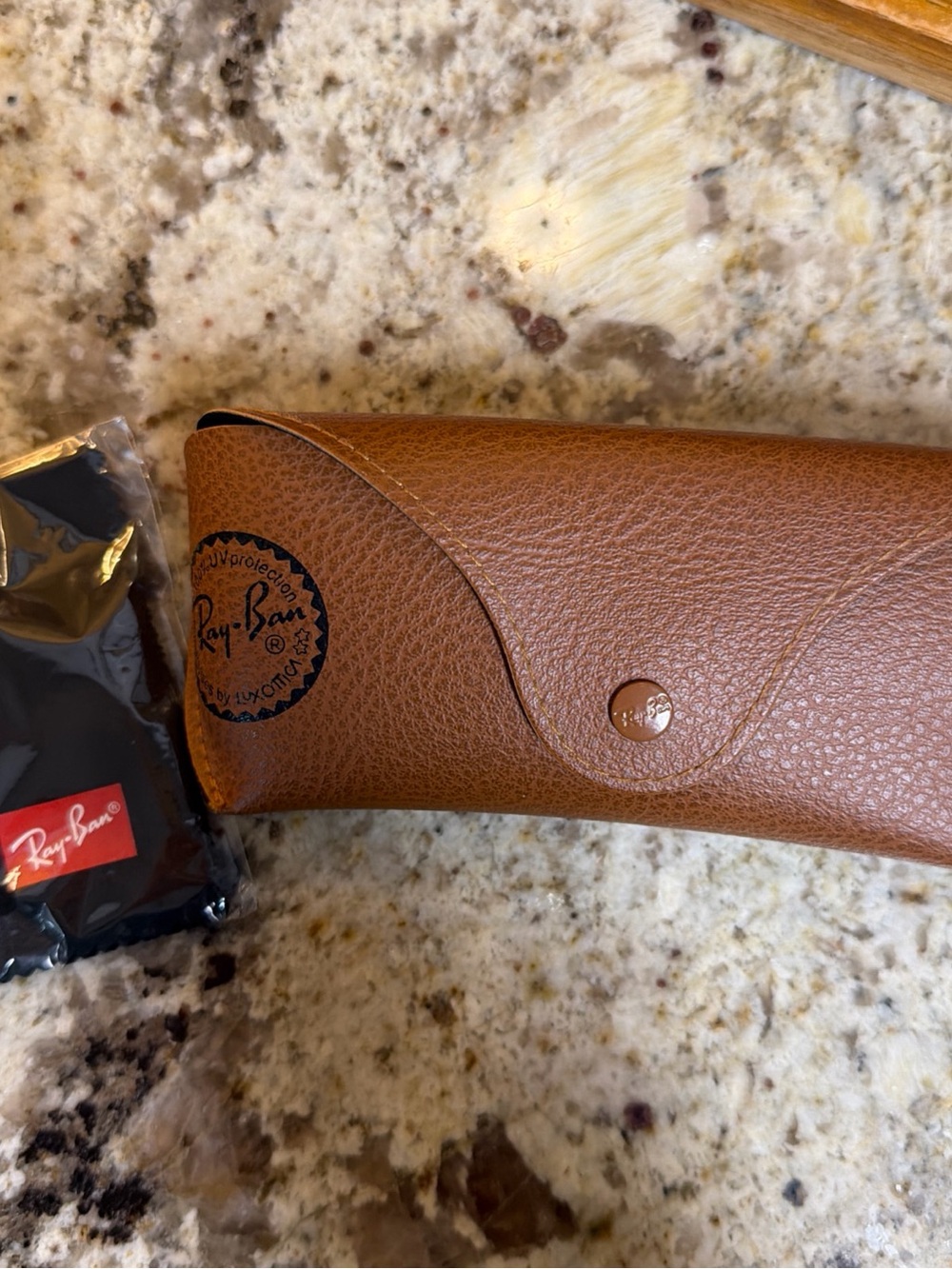 Ray-Ban Brown Pebbled Leather Sunglasses Case with Cloth